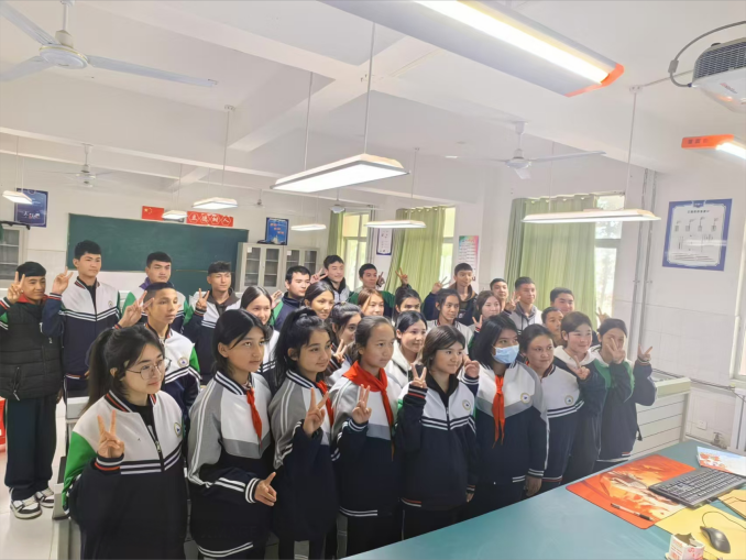 1730767853151023585.png 瀹夊窘瀹挎澗鍘夸笌鏂扮枂鐨?北鍘垮紑灞曢潚灏戝勾浜ゆ祦鍙婁功淇℃墜鎷夋墜娲诲姩2(1).png