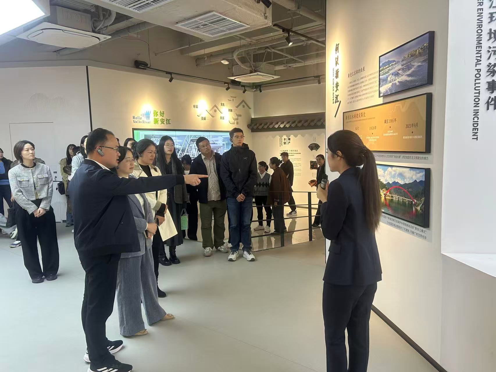 1762245620923079118.jpg 寰?俊鍥剧墖_2025-11-04_164107_960.jpg