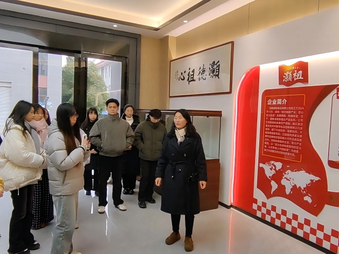 1770610735211075616.jpg 624378743.jpg