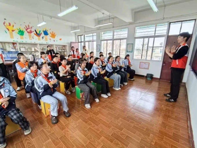 1774855575661056898.jpg 2.jpg